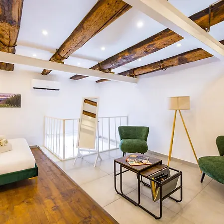 公寓 Toledo Heights By Napoliapartments